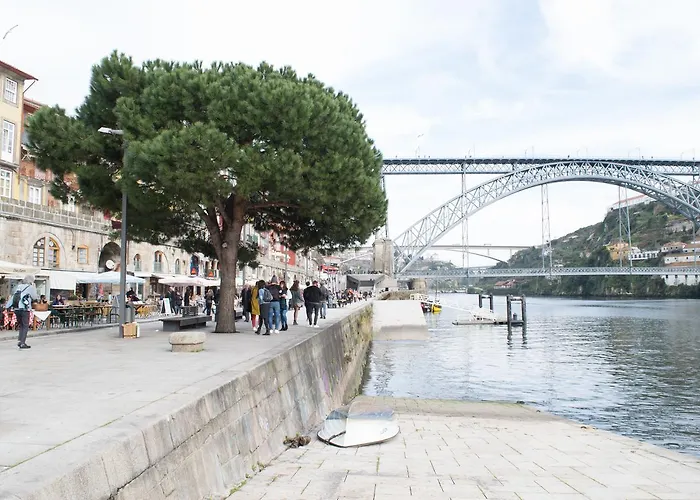 Merc Ribeira's View Daire